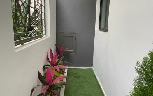SUPERBE TRIPLEX MAISON À VENDRE AUX ALMADIES